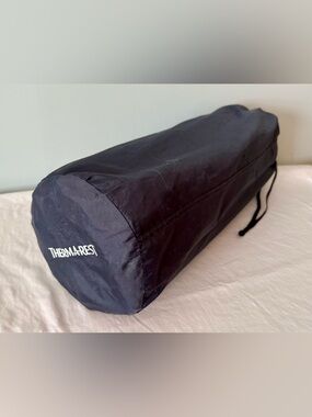 Thermarest Self-Inflating Base Camp Reg Navy Sleeping Pad with Sack, 72”x20”
